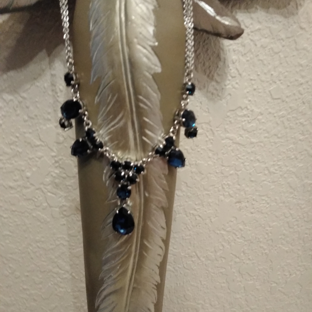 🎄BLUE FAUX SAPPHIRE NECKLACE🎄